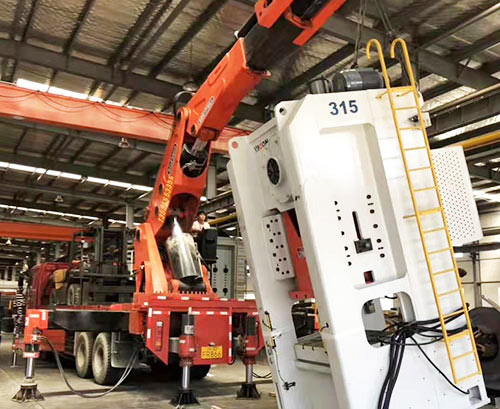 枣庄峄城提升工作效率，选择优质折臂吊租赁服务